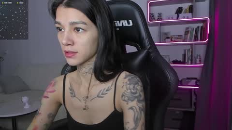 vinkitinkii online show from 12/05/24, 05:37