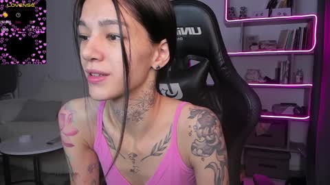 vinkitinkii online show from 12/09/24, 06:12