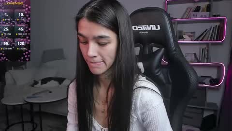 vinkitinkii online show from 02/19/25, 09:39