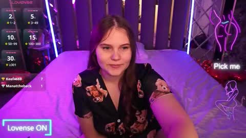 Snapshot of vinnasky chatting on 02/11/26, 07:46 Milla online show from 02/11/26, 07:46