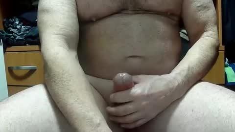 Snapshot of vinnyglass chatting on 01/04/25, 04:11 Vinny online show from 01/04/25, 04:11