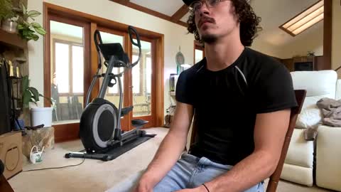 Snapshot of vinsmoke_sanji2020 chatting on 02/26/25, 08:33 Sanji online show from 02/26/25, 08:33