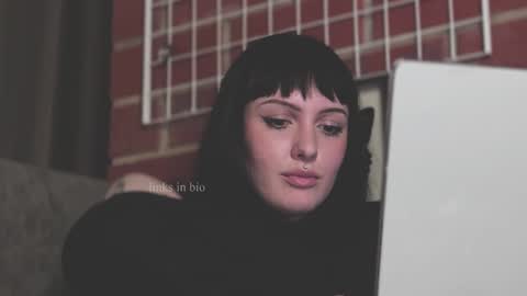 Diva Silvia online show from 01/31/25, 05:21