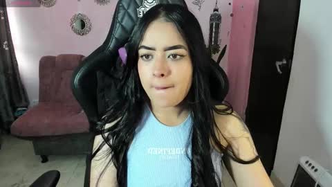 Daniela online show from 10/21/25, 12:28