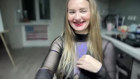 Snapshot of viola_1 chatting on 01/24/25, 05:53 Funny girl online show from 01/24/25, 05:53