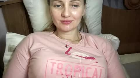 Snapshot of viola_1 chatting on 02/12/25, 01:52 Funny girl online show from 02/12/25, 01:52