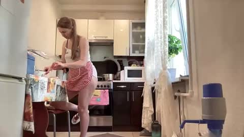 Snapshot of viola_1 chatting on 09/11/25, 06:57 Funny girl online show from 09/11/25, 06:57