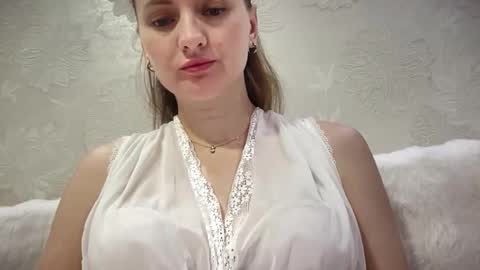 Snapshot of viola_1 chatting on 09/24/25, 12:47 Funny girl online show from 09/24/25, 12:47