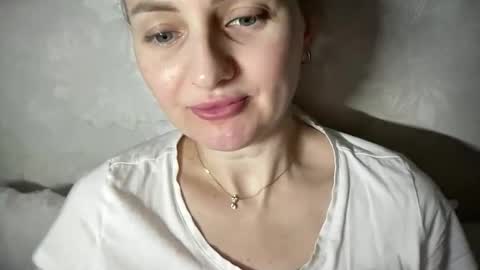 Funny  girl online show from 04/19/26, 09:06