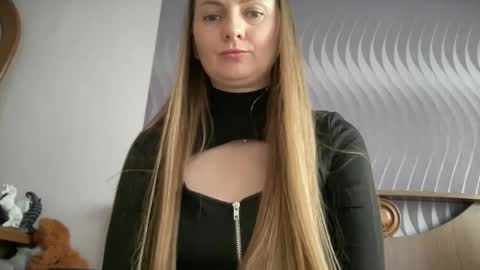 Snapshot of viola_1 chatting on 06/03/26, 07:00 Funny girl online show from 06/03/26, 07:00