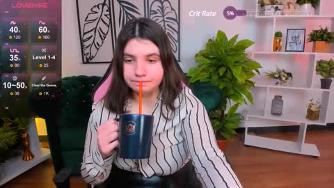 Viola online show from 02/11/25, 03:40