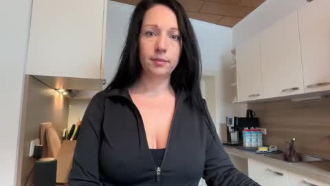 Vio online show from 02/14/26, 12:24