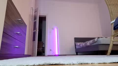 Snapshot of violahoney chatting on 12/01/24, 08:09 Viola online show from 12/01/24, 08:09