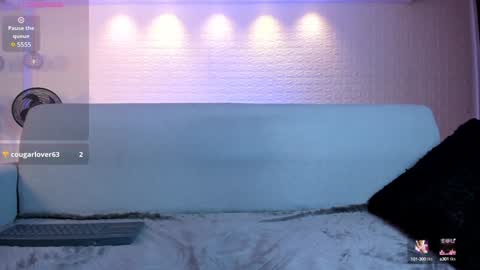 Snapshot of violeet_scott chatting on 01/17/25, 04:47 Violett Everyday From 0530 to 1430 Col Time online show from 01/17/25, 04:47