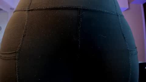 Snapshot of violeet_scott chatting on 02/10/25, 04:47 Violett Everyday From 0530 to 1430 Col Time online show from 02/10/25, 04:47