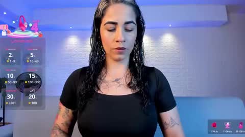 Snapshot of violeet_scott chatting on 02/18/25, 10:49 Violett Everyday From 0530 to 1430 Col Time online show from 02/18/25, 10:49