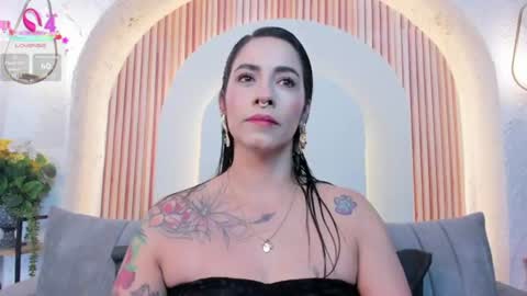 Violette online show from 07/27/26, 10:33