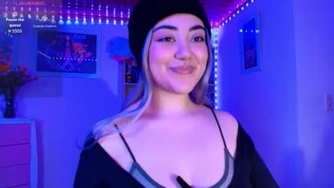 violet online show from 12/22/25, 12:18