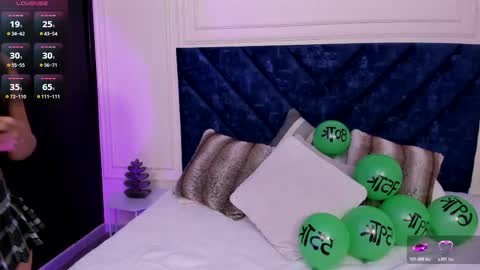 Violet online show from 03/17/26, 06:44