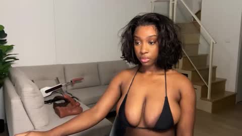 Fantasy Black Girl online show from 09/14/25, 05:28