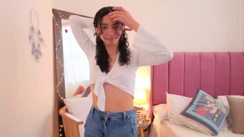 violet__15 online show from 04/22/26, 12:07