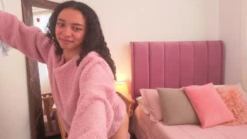 violet__15 online show from 04/23/26, 12:29