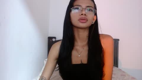 Snapshot of violet_ak2 chatting on 02/10/26, 01:59 Violet online show from 02/10/26, 01:59