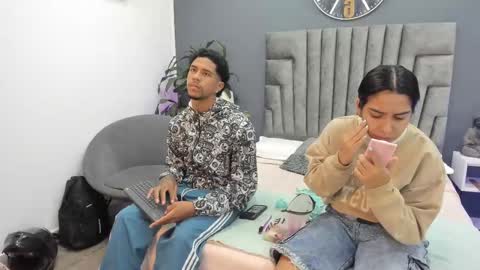 Violet and Myers online show from 10/08/25, 11:30