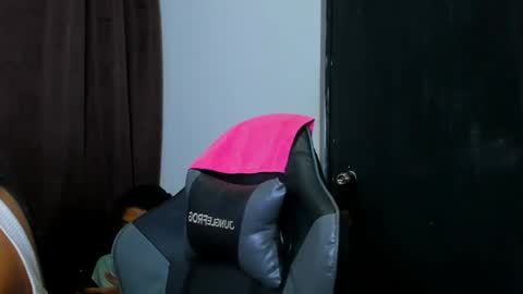 Violet and Myers online show from 04/22/26, 10:44