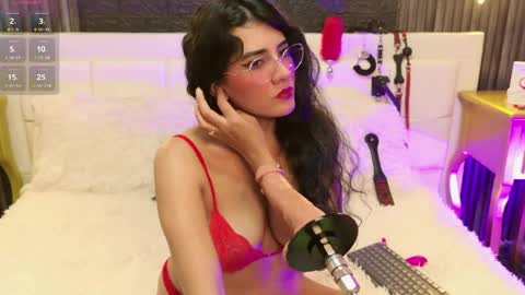 Violet online show from 06/04/26, 12:33