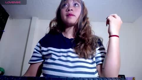  Violet  online show from 11/27/25, 02:19