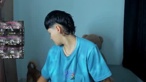 Violet and Casper online show from 12/14/24, 09:40