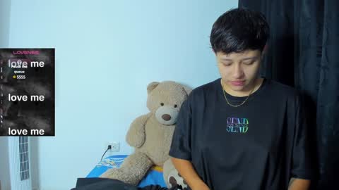 Violet and Casper online show from 12/21/24, 10:28