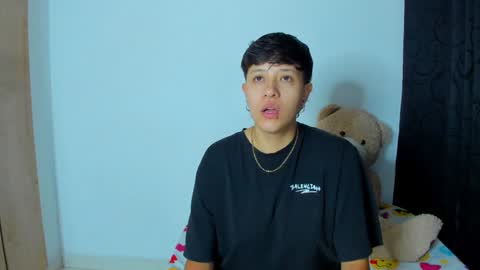 Violet and Casper online show from 12/30/24, 09:27