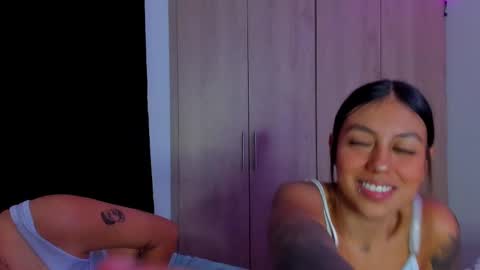 Violet and Casper online show from 02/19/25, 10:42