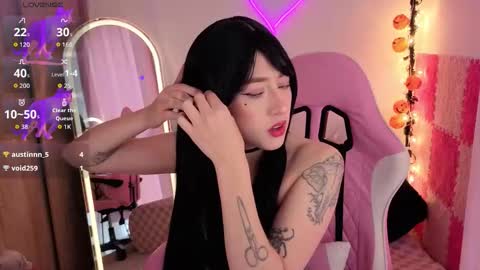 violet online show from 11/16/25, 07:08