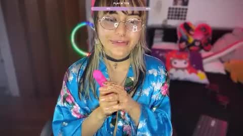 Snapshot of violet_hentai01 chatting on 02/20/25, 11:21 Violete Hentai01 online show from 02/20/25, 11:21