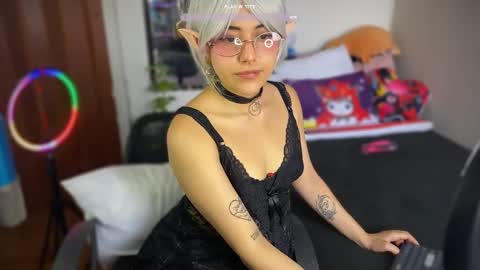 Snapshot of violet_hentai01 chatting on 02/21/25, 09:22 Violete Hentai01 online show from 02/21/25, 09:22