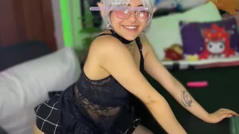 Snapshot of violet_hentai01 chatting on 02/22/25, 12:27 Violete Hentai01 online show from 02/22/25, 12:27