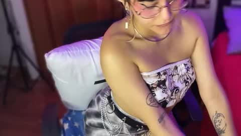 Snapshot of violet_hentai01 chatting on 03/02/25, 11:09 Violete Hentai01 online show from 03/02/25, 11:09