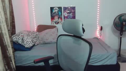 Snapshot of violet_hentai01 chatting on 04/29/26, 12:27 Violete Hentai01 online show from 04/29/26, 12:27
