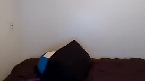 Violet Kitty online show from 07/15/26, 08:52
