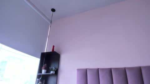 violet online show from 11/29/25, 01:47