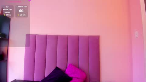 violet online show from 02/03/26, 12:32