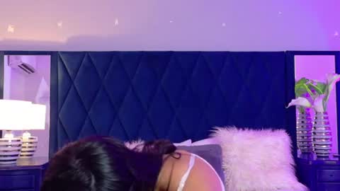 Violet  online show from 06/12/26, 08:30