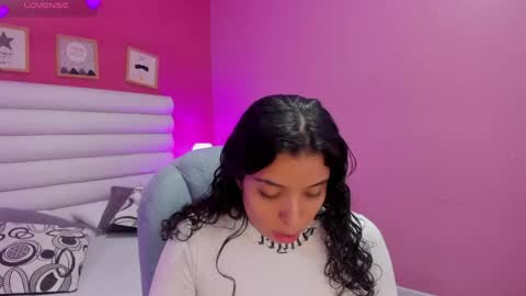 violet_sinclair online show from 06/05/26, 11:38