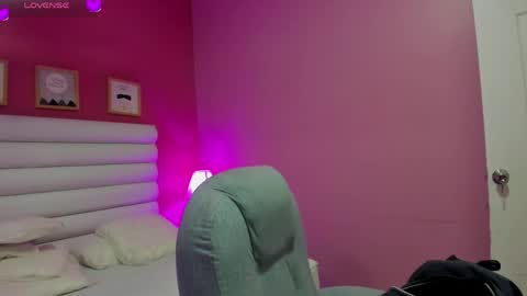 violet_sinclair online show from 06/07/26, 11:14