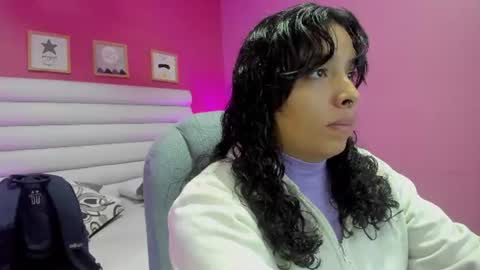 violet_sinclair online show from 06/09/26, 11:44