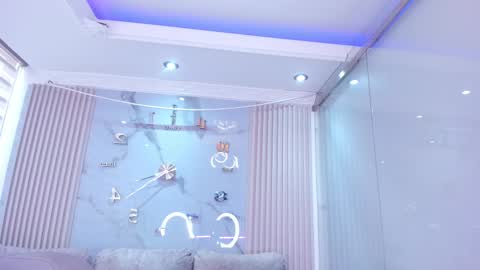 Violeta online show from 03/07/25, 08:11