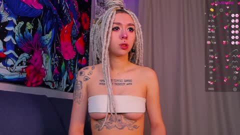 Violet online show from 01/06/25, 04:58